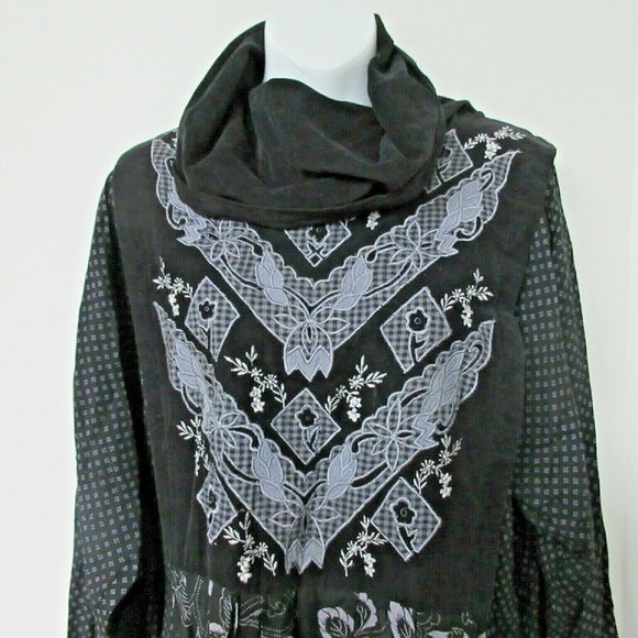 Dress Daiquiri L Embroidered Black Grey Patchwork - Picture 3 of 10